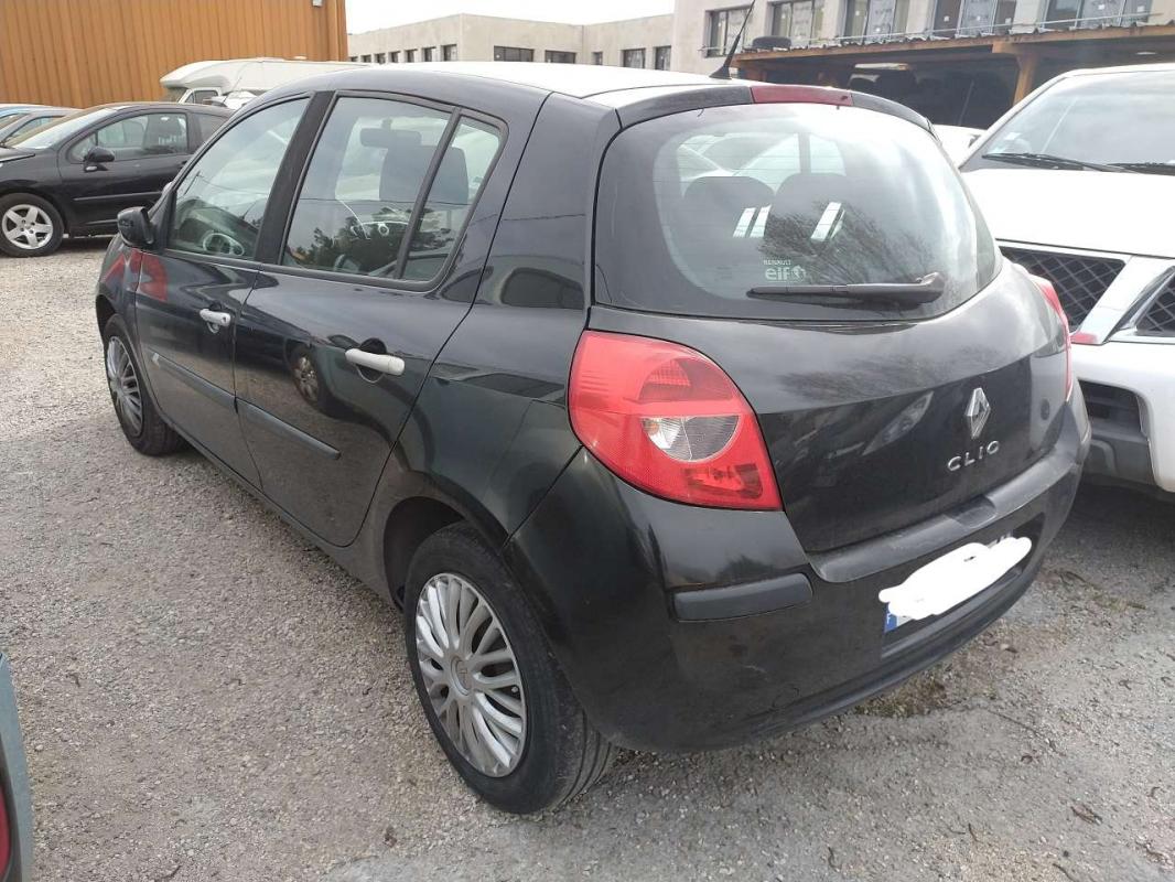 Annonce 400600093/RenaultClioIII1.2TCE photo3