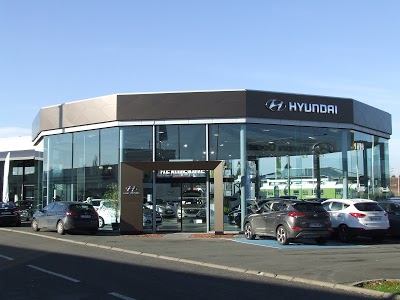 Hyundai Lens