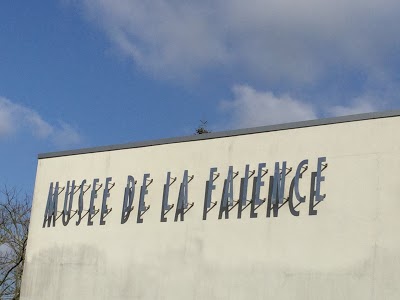 Musée départemental de la faïence et des arts de la table photo1