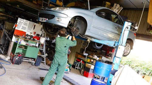 Garage Bonnet