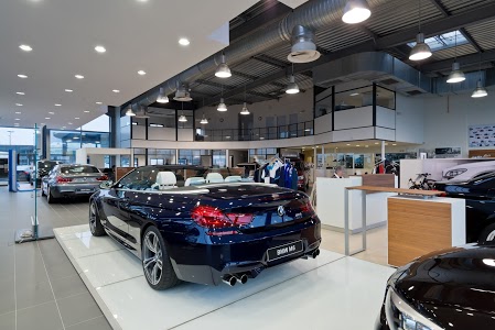 AXXIA, concessionnaire BMW